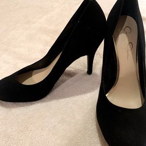 Jessica Simpson Black Classic Round Toe Pump Heel